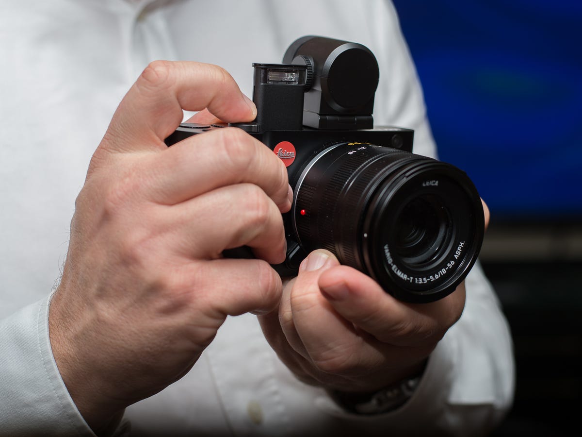 Leica T