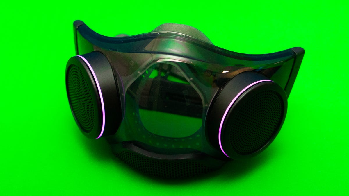 A Razer Zephyr face mask is shown on a green background.
