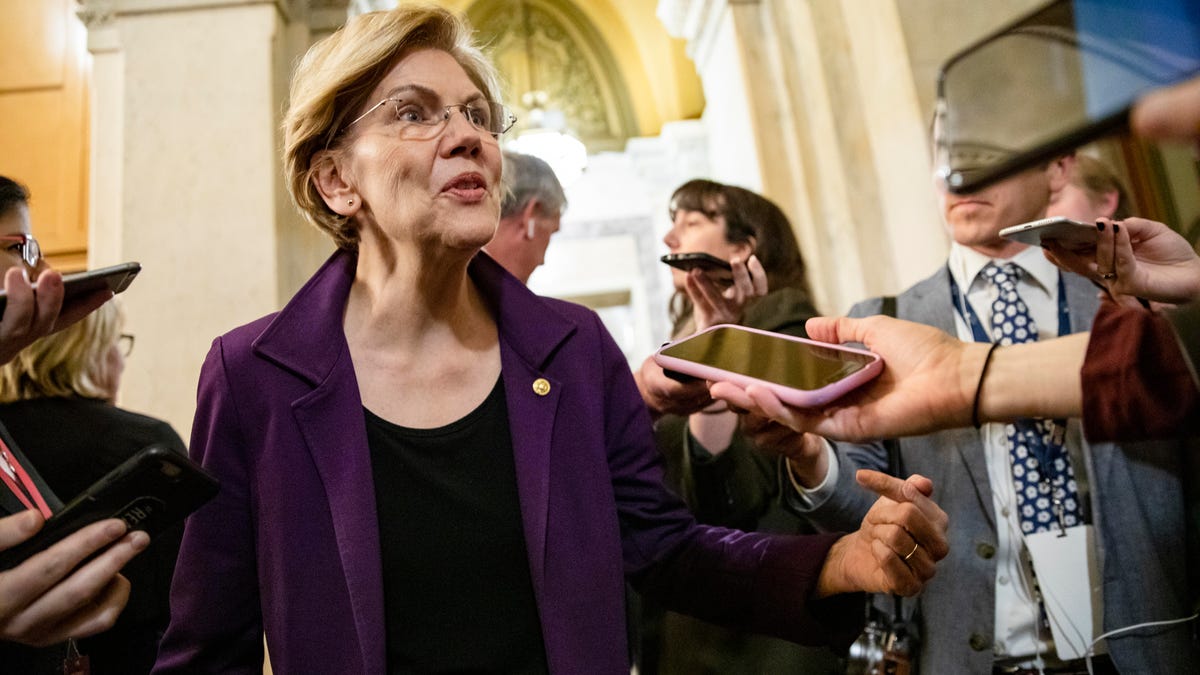 elizabeth-warren-gettyimages-1196885445