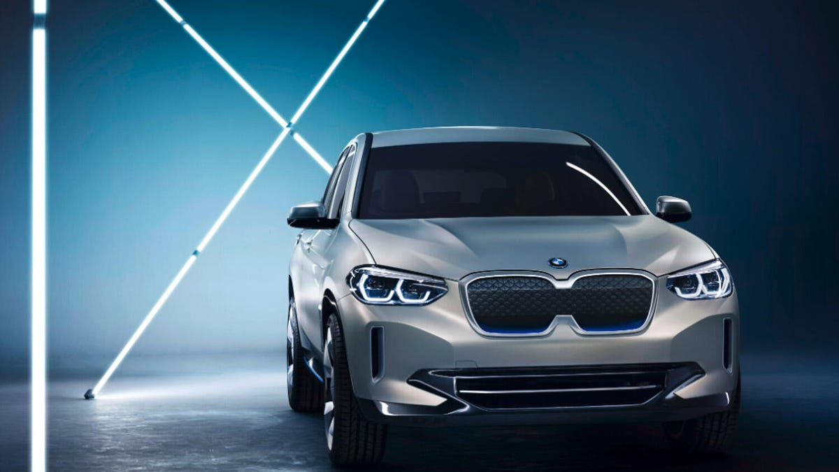 BMW iX3 promo