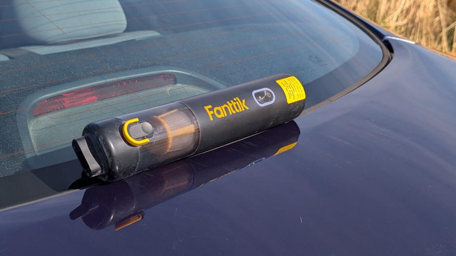 fanttik slim v8 apex near rear window of car