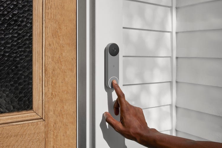 nest-doorbell-battery-ash-lifestyle