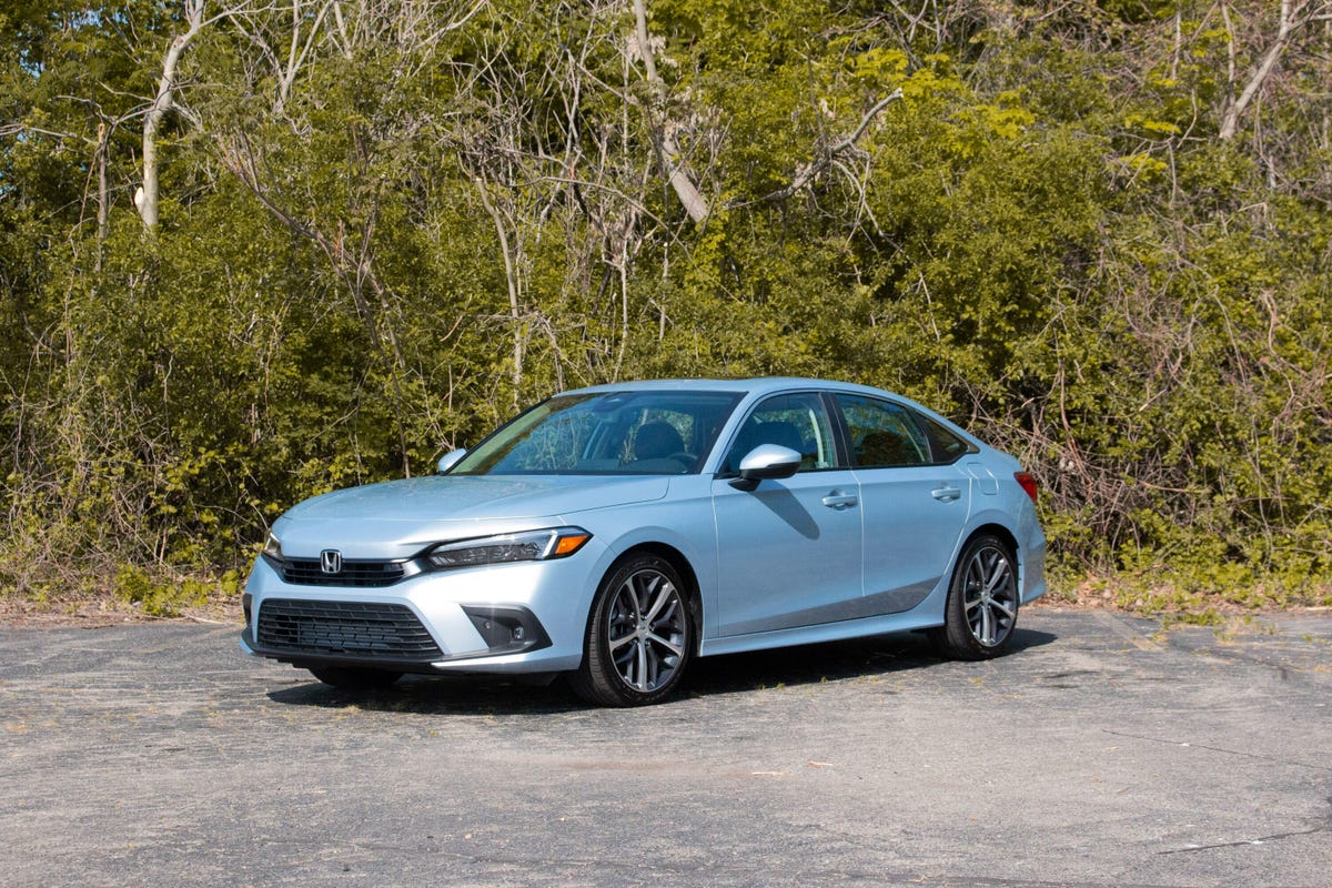 2022-honda-civic-touring-1