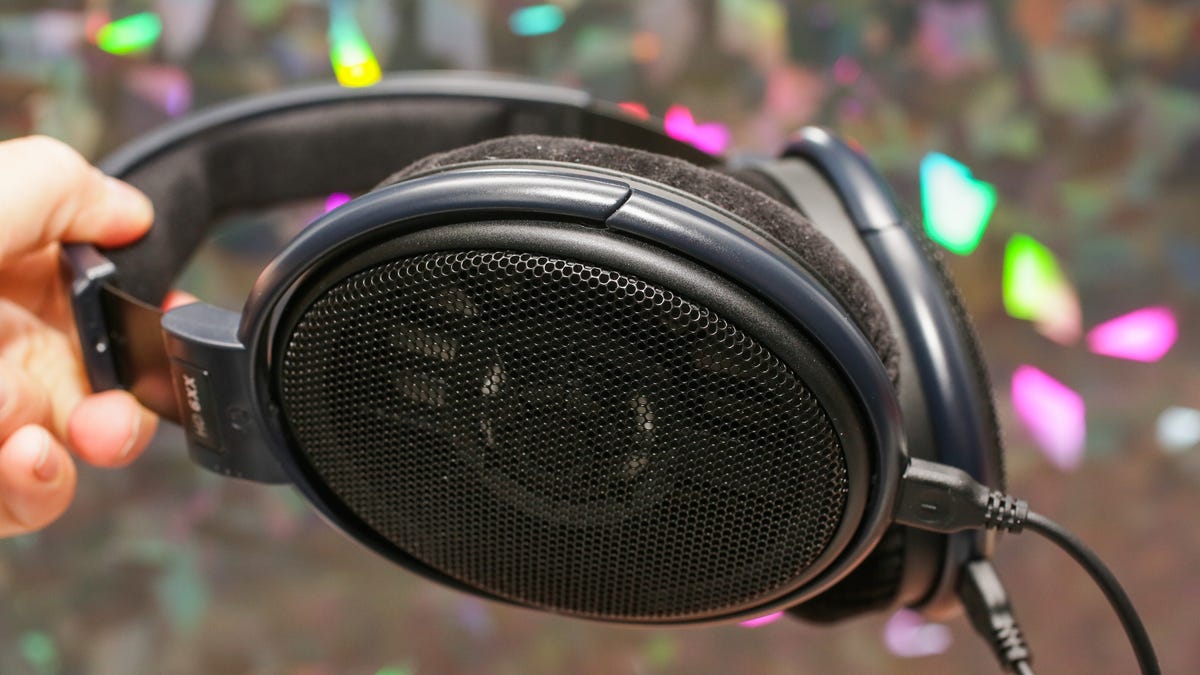sennheiser-hd-6xx-02.jpg