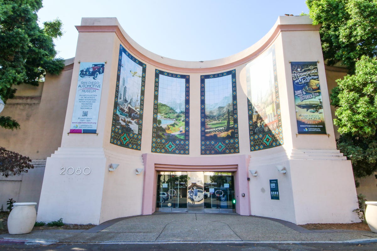 san-diego-automotive-museum-1-of-42