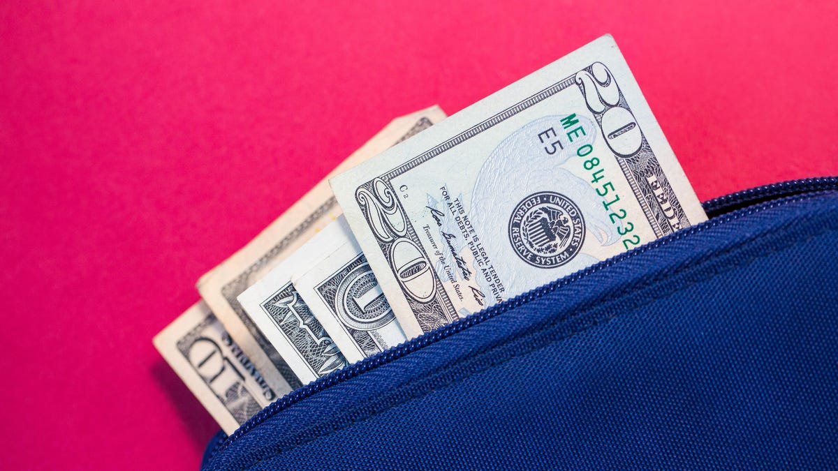 money-bills-coins-wallet-0545