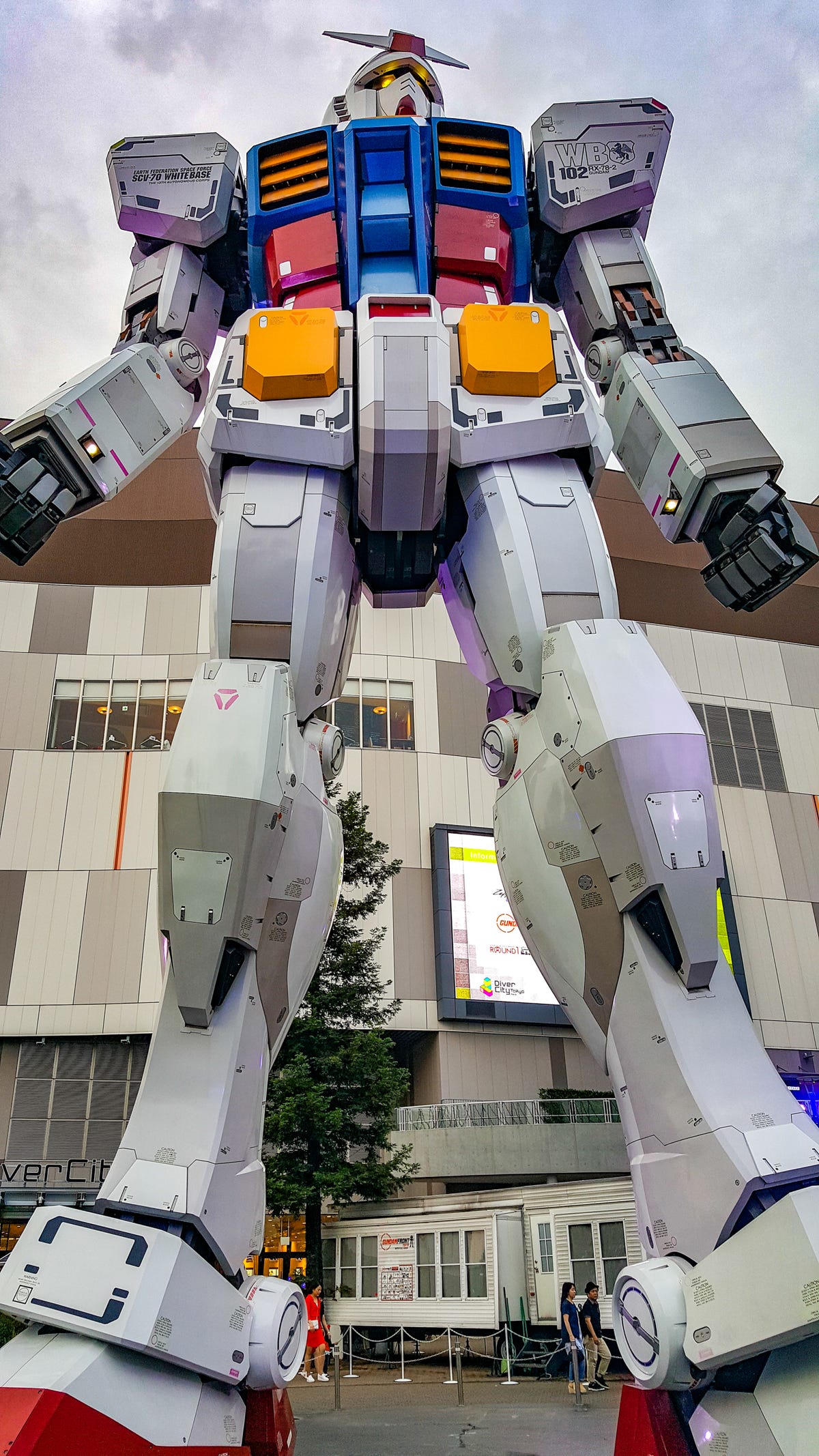 gundam-by-geoffrey-morrison-2.jpg