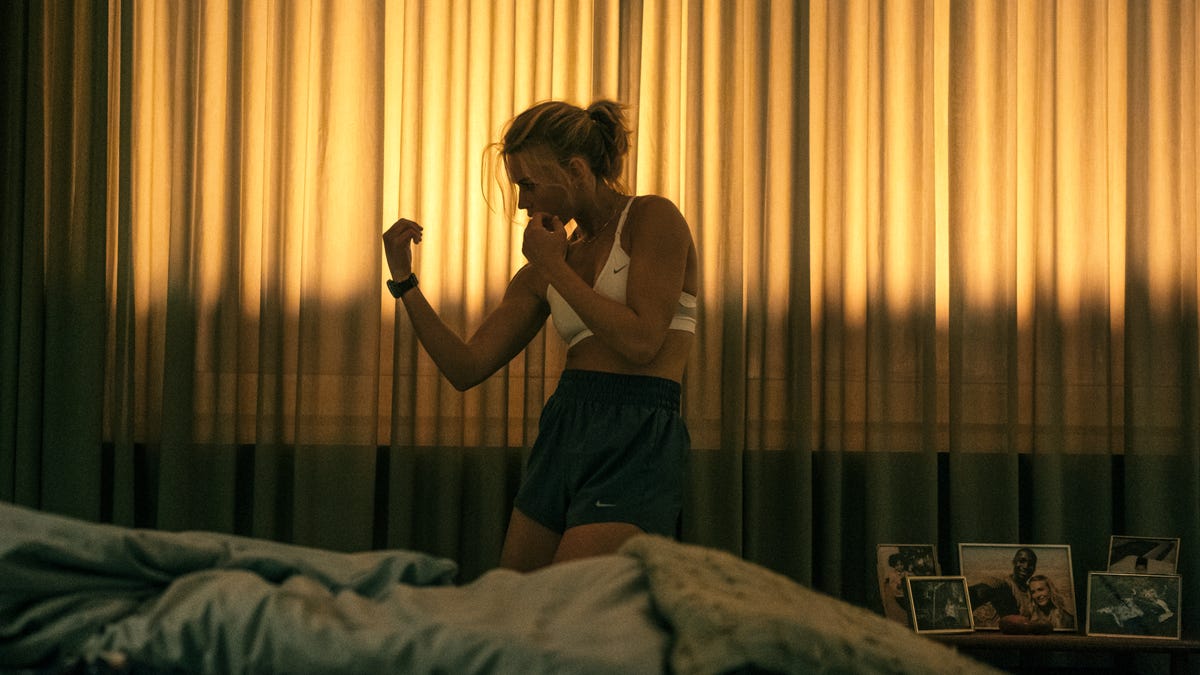 Jeanne Goursaud as Special Forces soldier Sara Wulf