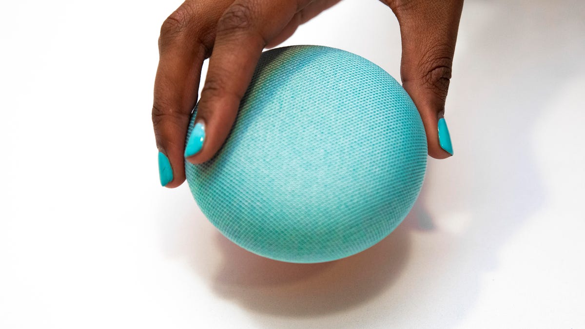 google-home-mini-aqua-2093