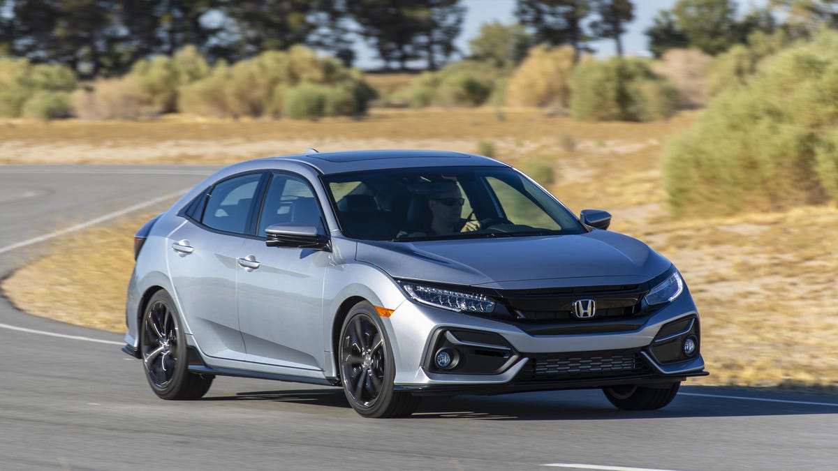 2020-honda-civic-hatchback-sport-touring-014