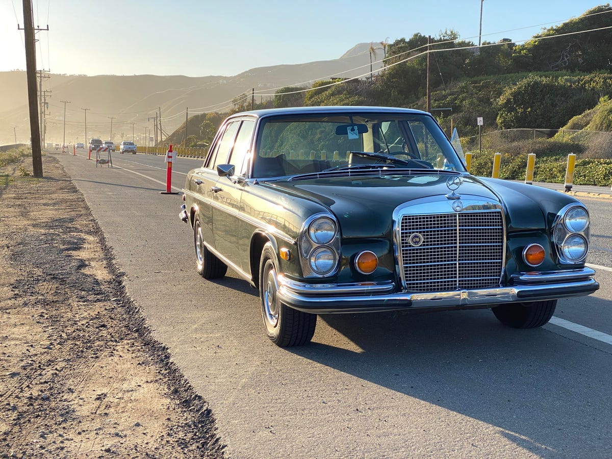 1970-mercedes-benz-280se-001