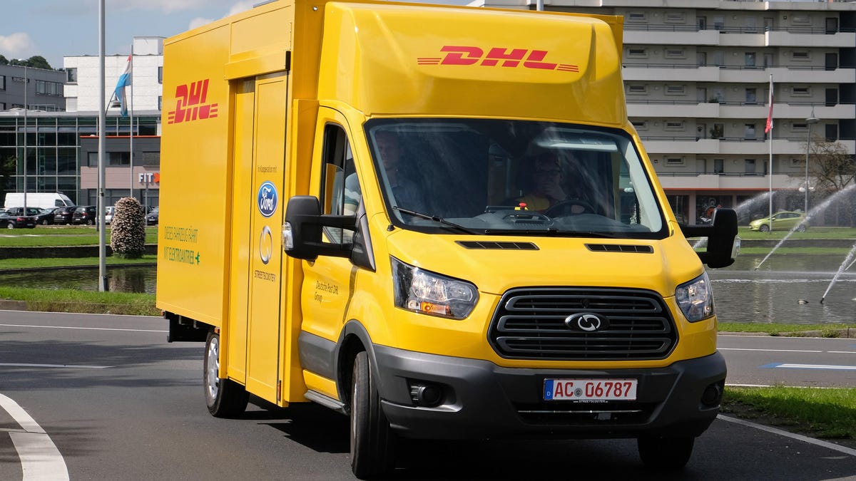 ford-dhl-electric-van-promo