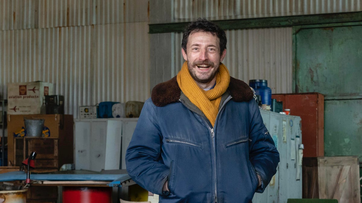 Yuri, played by Nikola Djuricko.