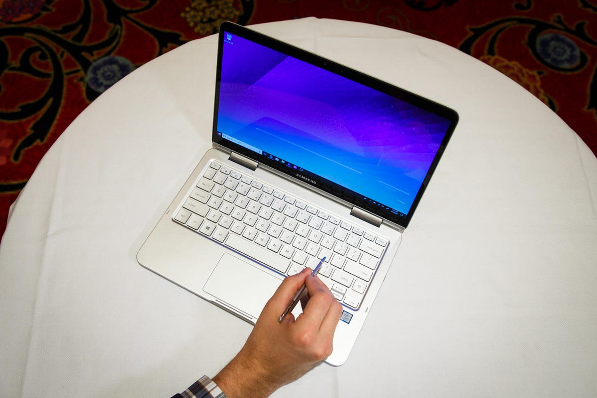 samsung-laptops-3716-038