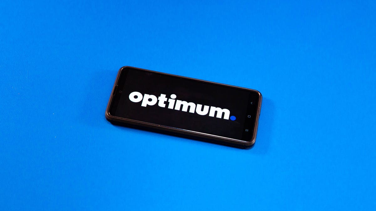 Optimum logo on a mobile phone screen