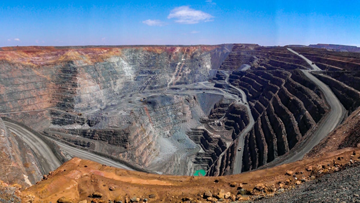 superpit-opener.jpg
