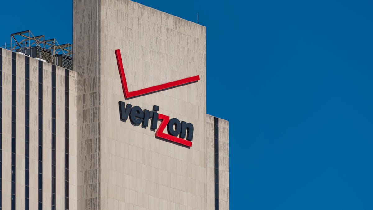 Verizon signage and logo on its building at 375 pearl street