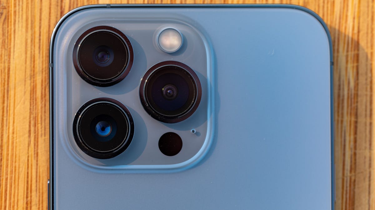 iPhone 13 Pro, Sierra blue