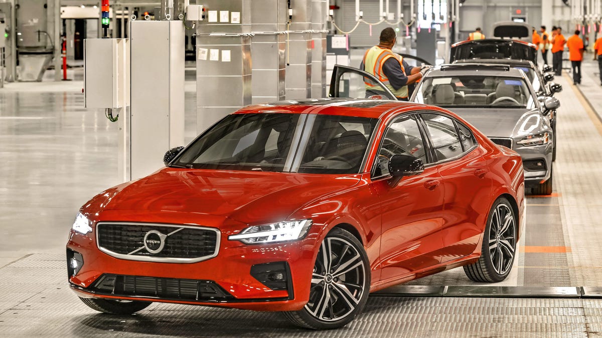 2019 Volvo S60 on South Carolina Production Line