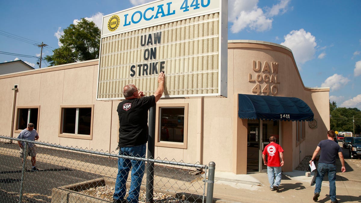 GM-UAW strike
