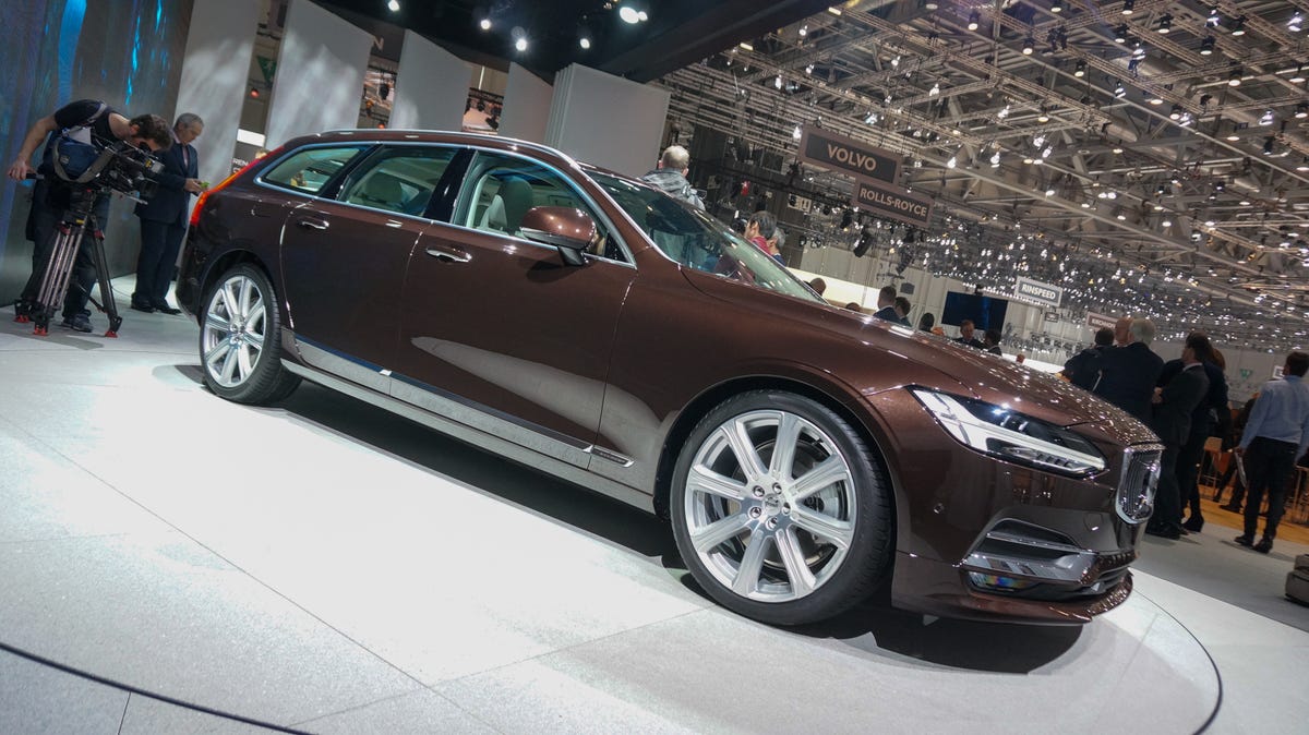 2017 Volvo V90 estate
