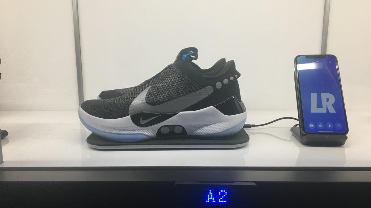 sp19-bb-nike-adapt-shoe-screen-vert-01012019-re-native-1600