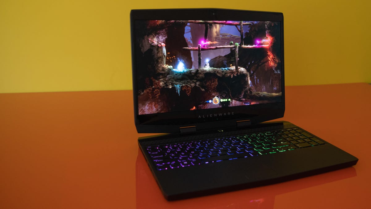 alienware-m15-oled-2