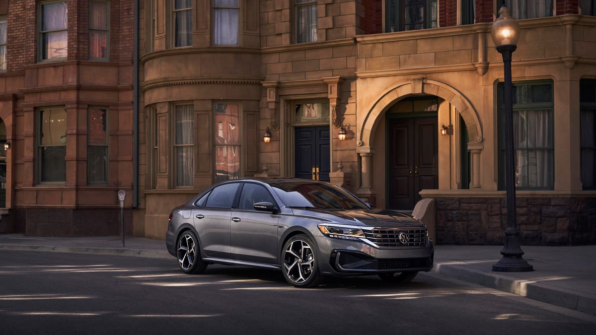 2020-volkswagen-passat-11