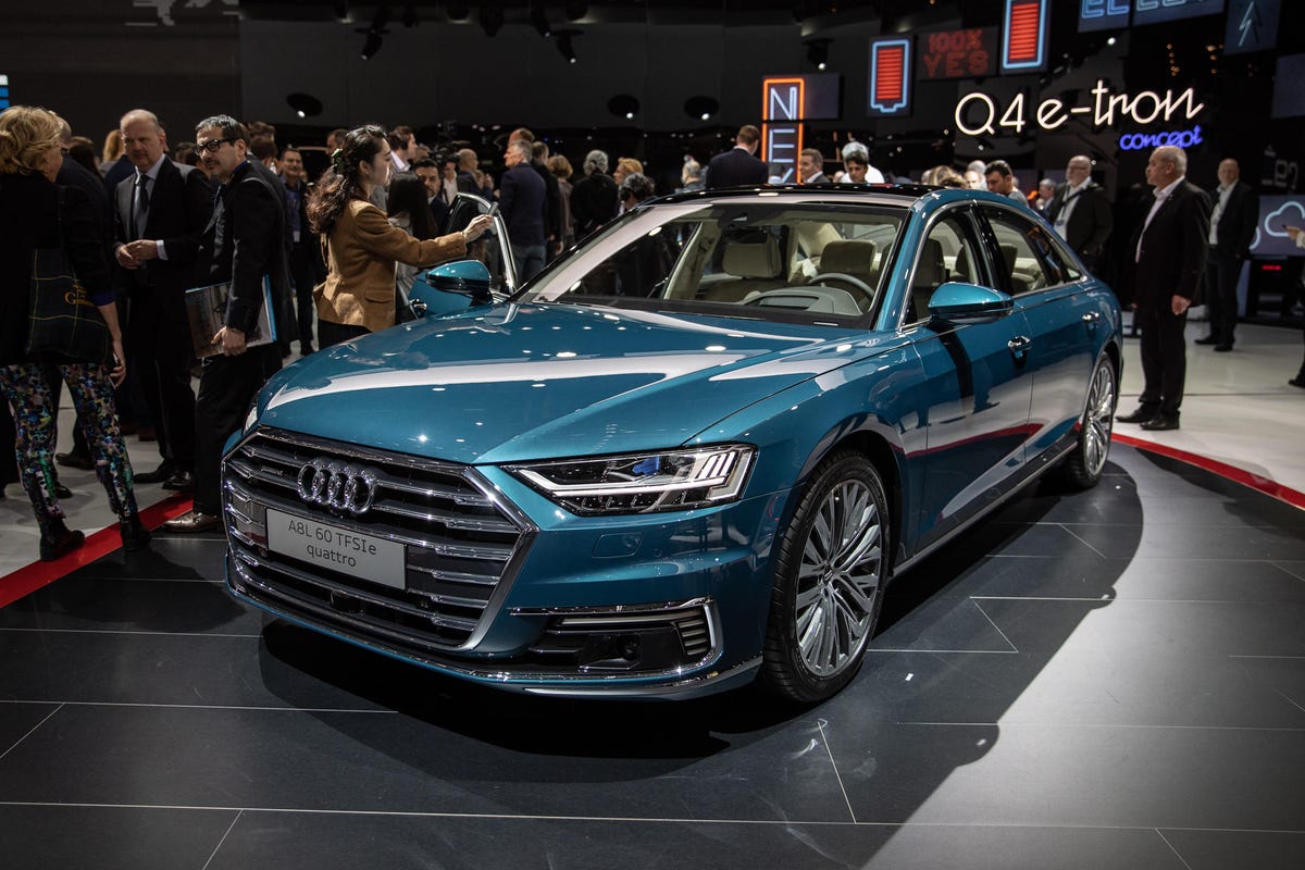 audi-a8-efsi-geneva-2019-hoyle
