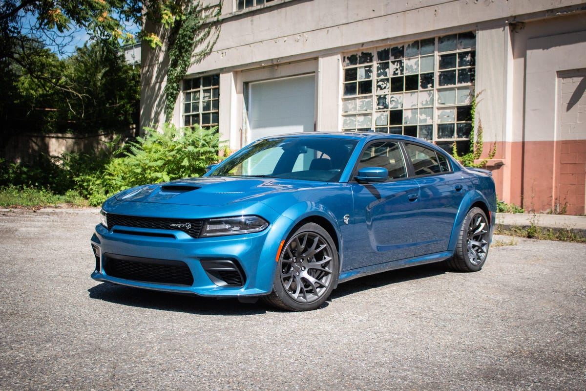 2020-dodge-charger-srt-hellcat-widebody-1