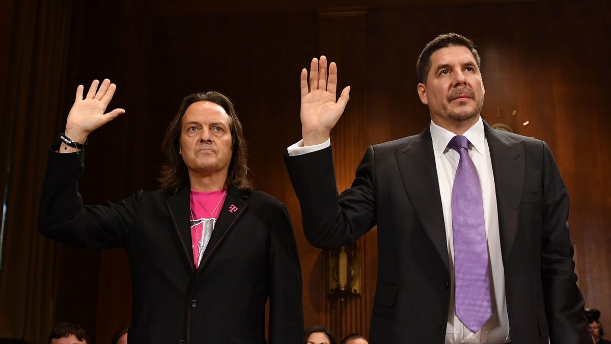 US-CONGRESS-BUSINESS-TMOBILE-SPRINT