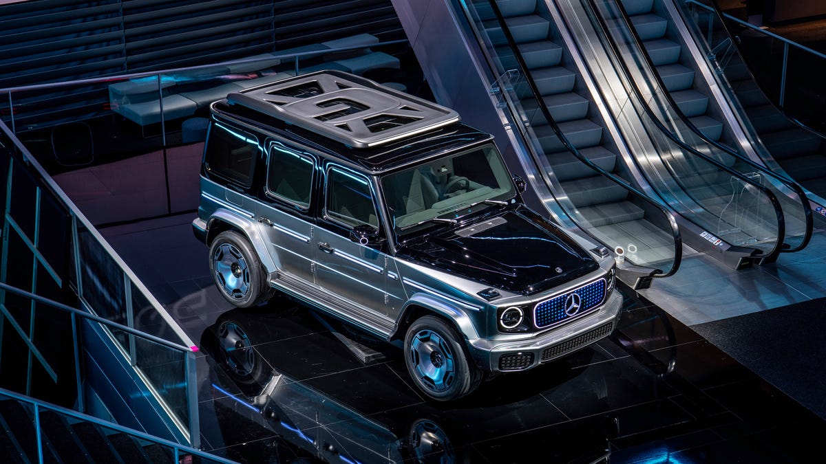 mercedes-benz-concept-eqg-electric-g-class-promo-1