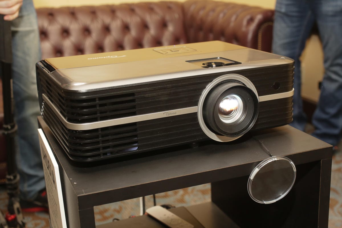 003-optoma-uhd51a-projector