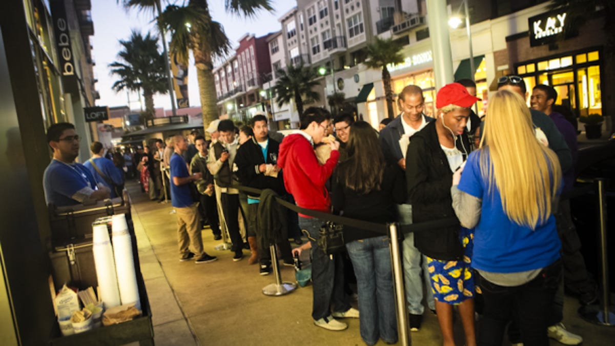 Apple Store, Emeryville, Calif., as people line up to buy the iPhone 4S.