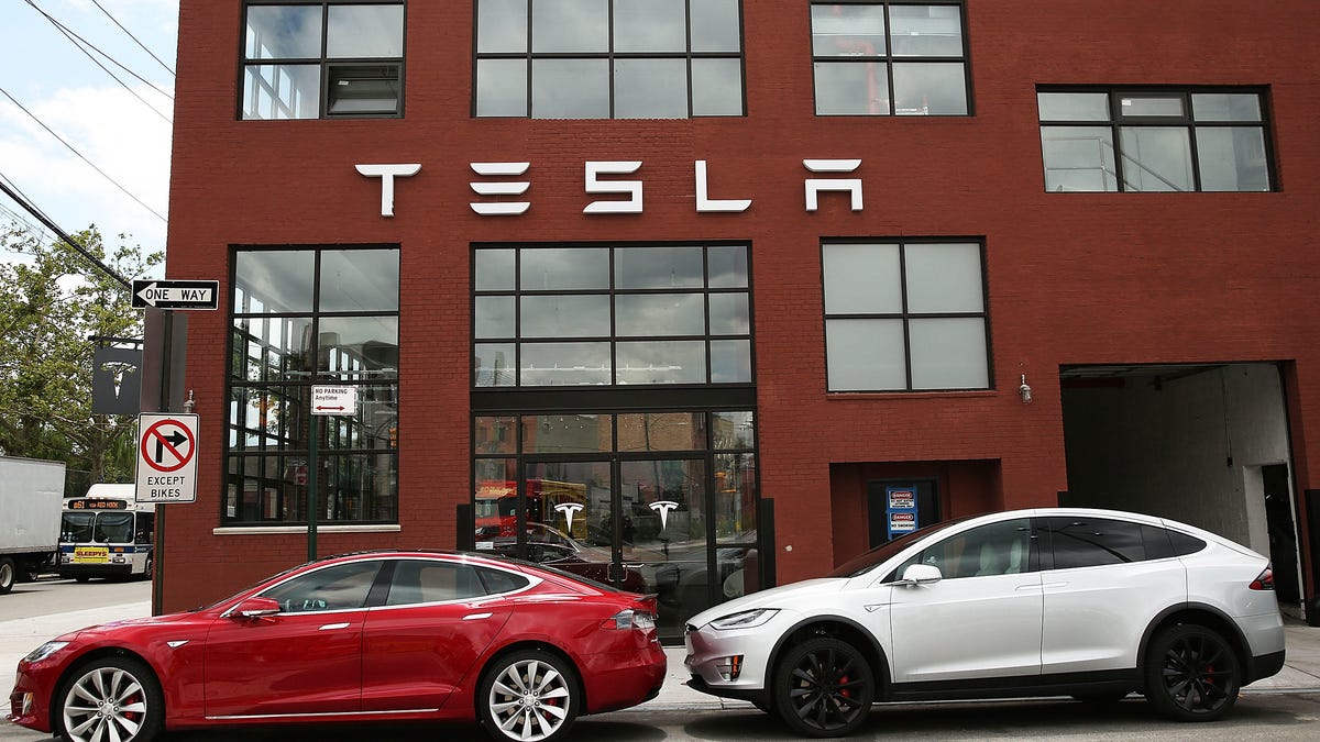 Investigation Continues Into Tesla Driver's Death While In Autopilot Mode