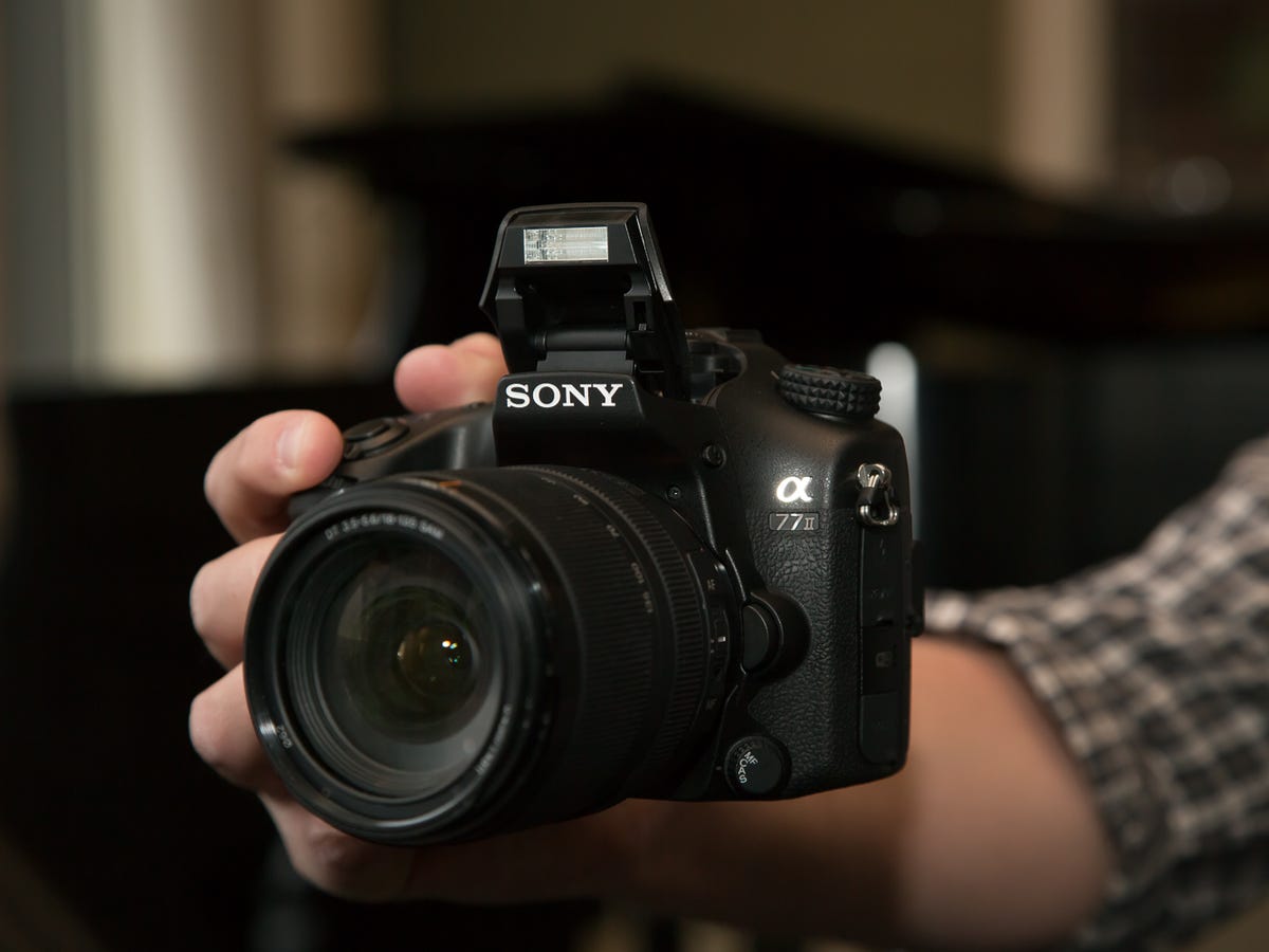 Sony Alpha A77 II