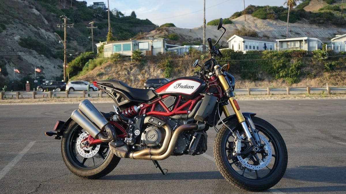 2019-indianftr1200-021