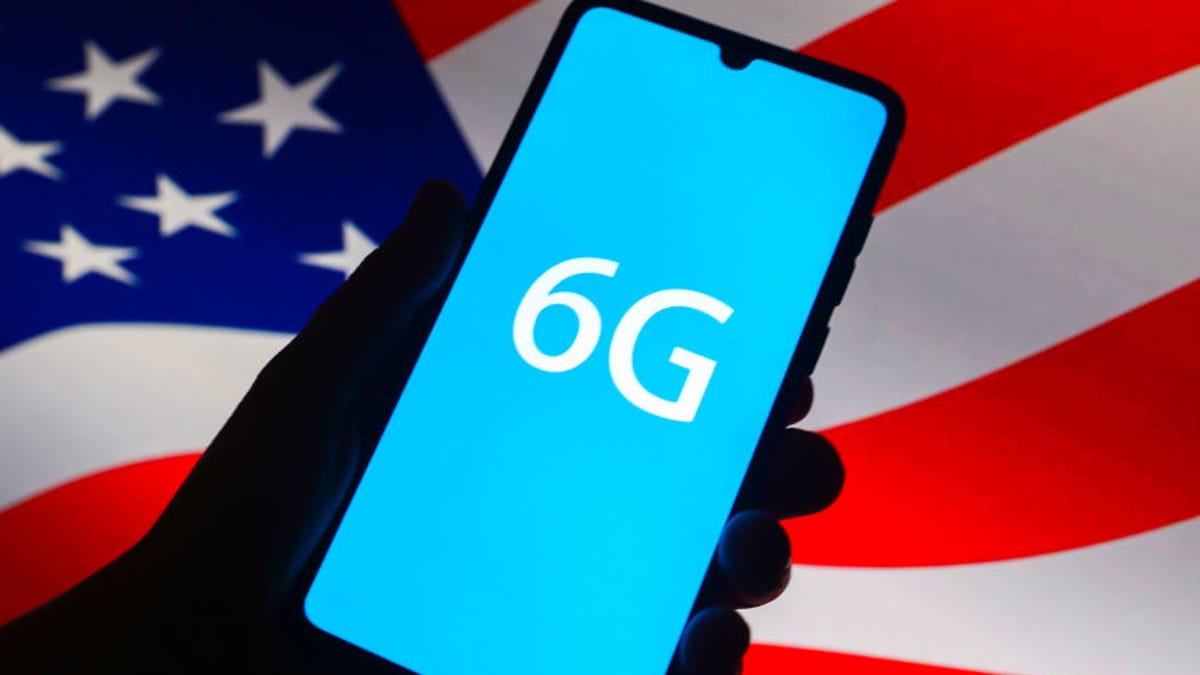 Phone with "6G" written on its screen.
