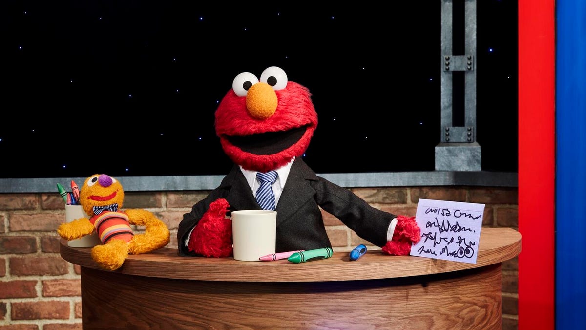 the-not-too-late-show-with-elmo-22