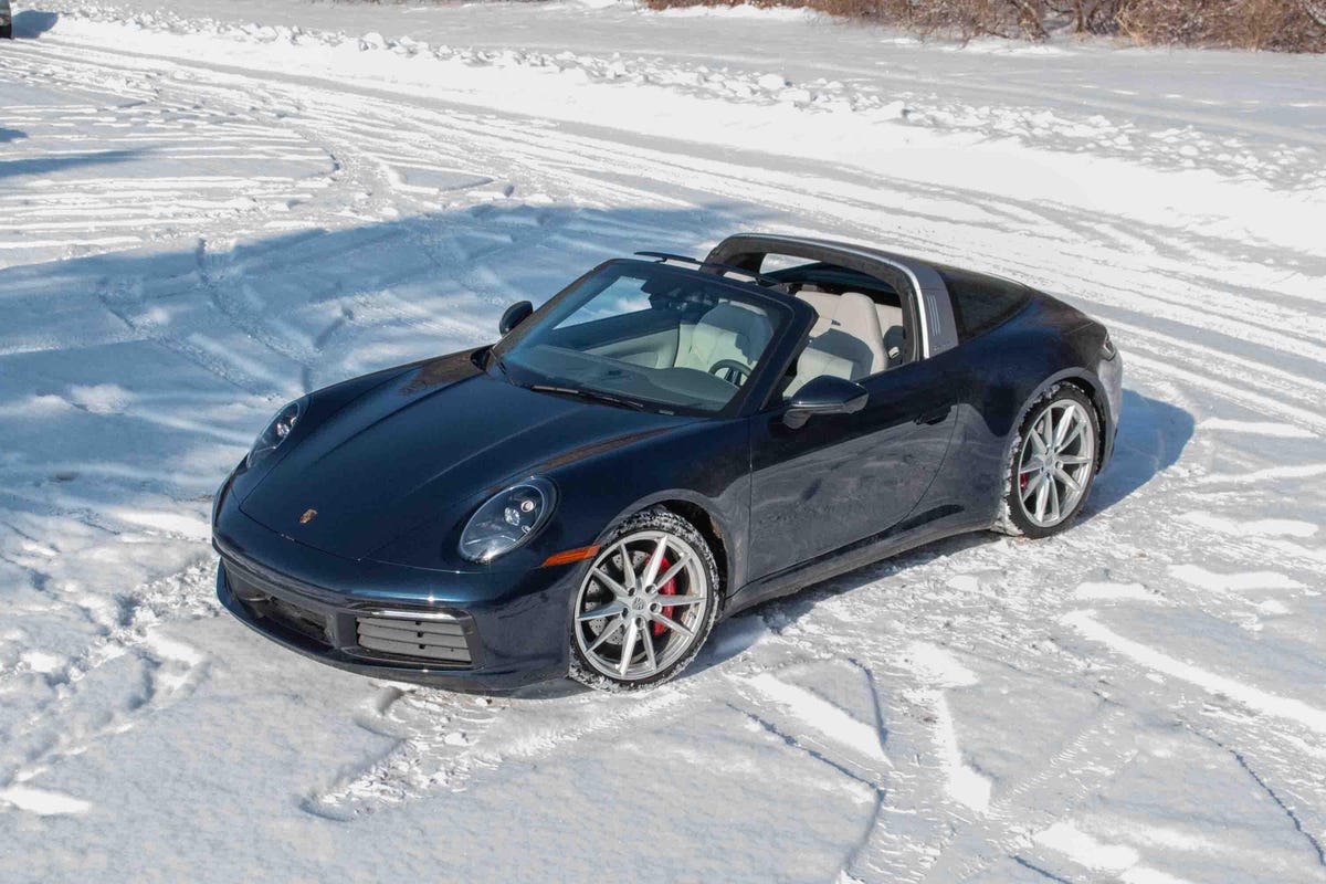 2021-porsche-911-targa-4s-1