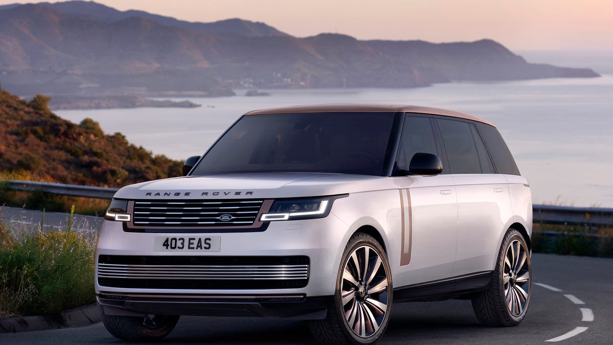 2023-land-rover-range-rover-sv-promo