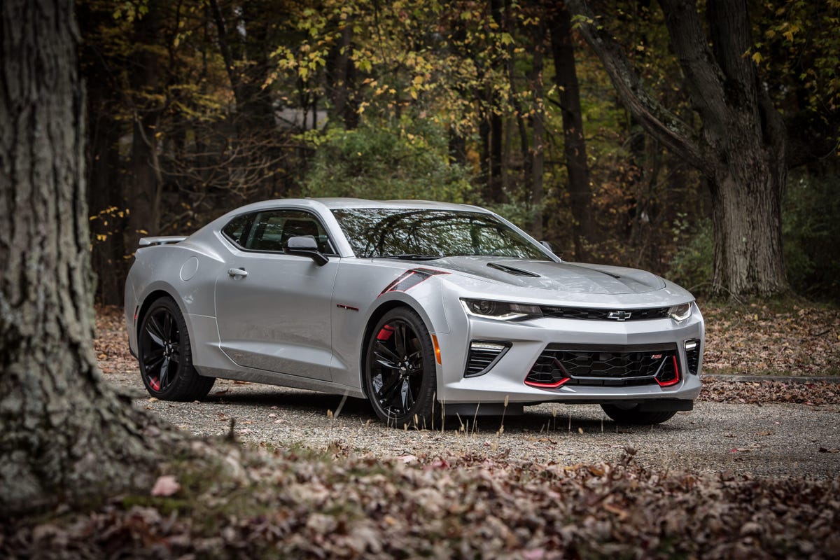 2018-chevrolet-camaro-ss-23
