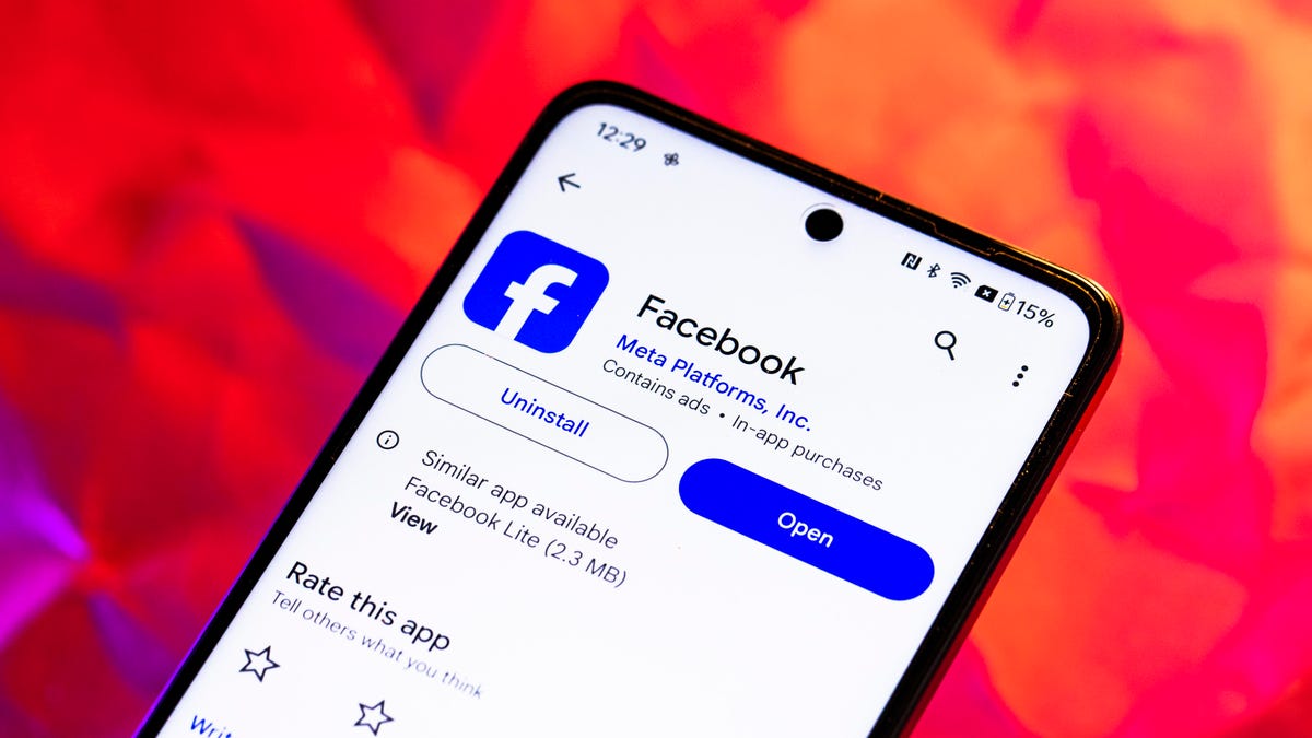 Uninstalling Facebook Android app