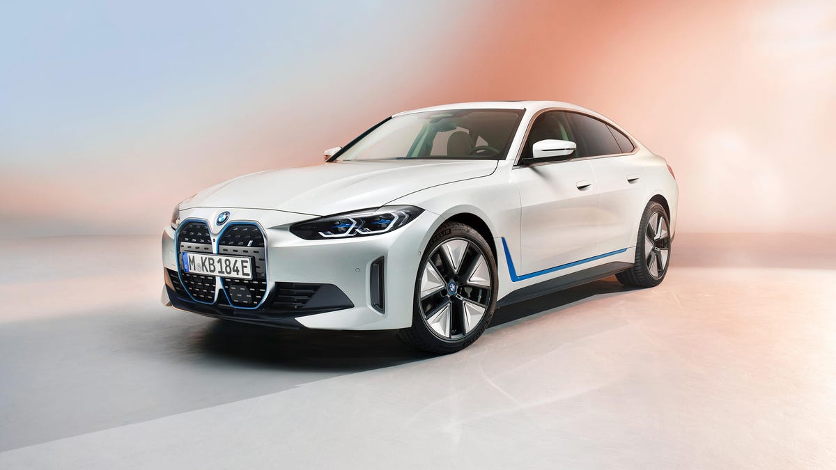 BMW i4 promo