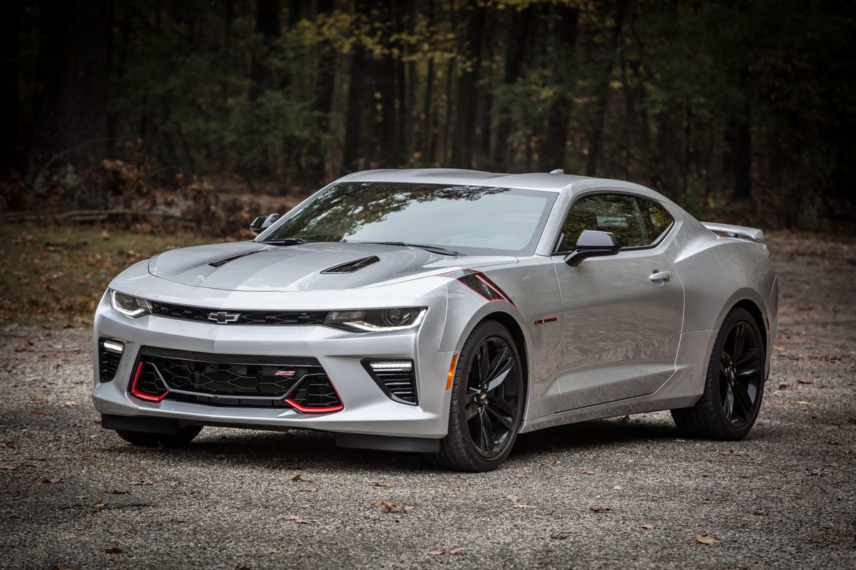 2018-chevrolet-camaro-ss-1