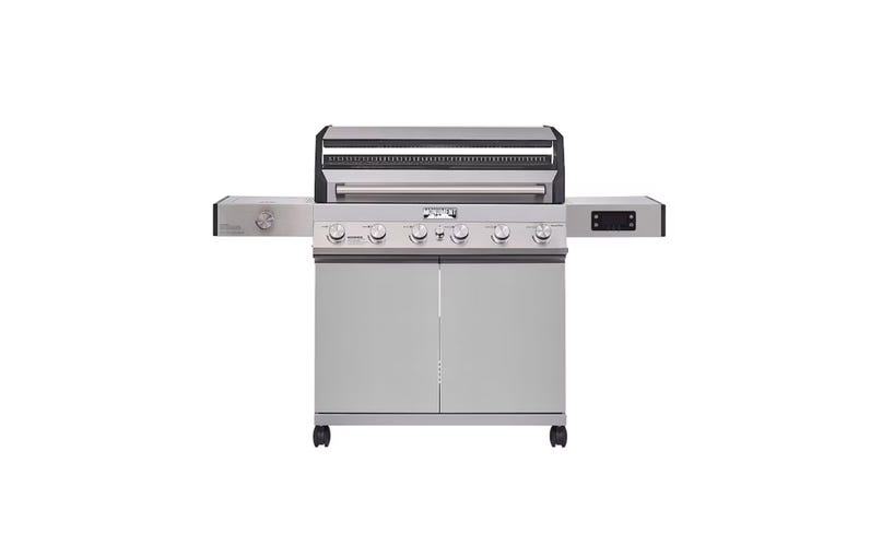 Monument Denali Grill