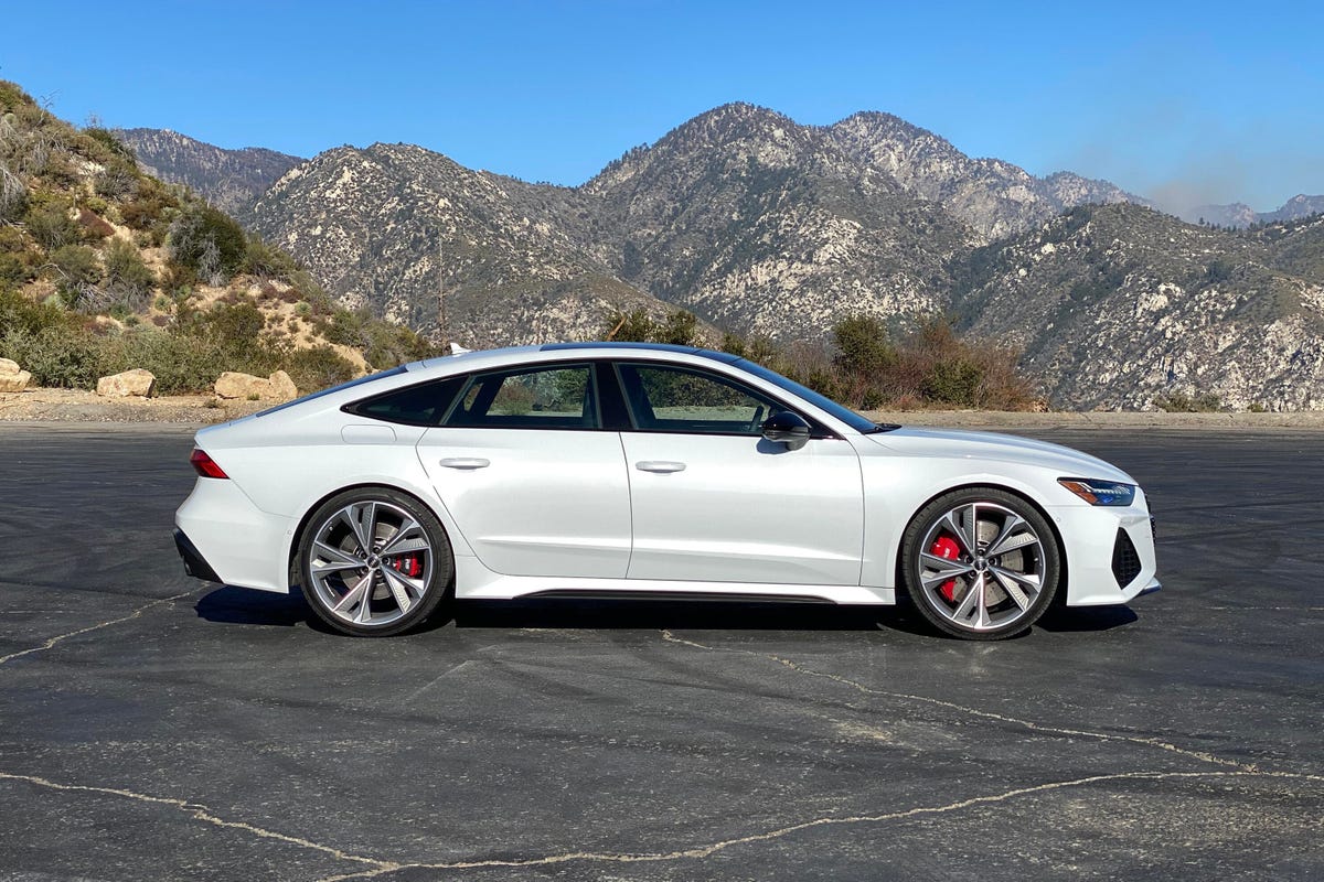 2021 Audi RS7 - side view