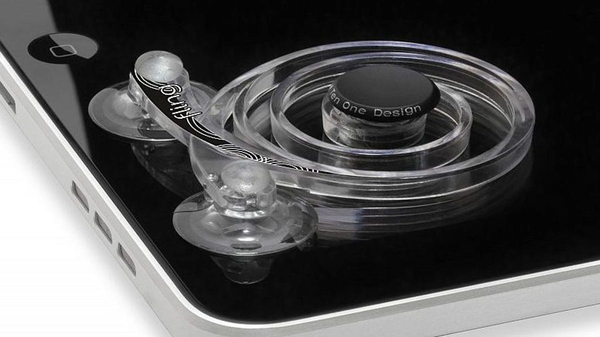 The Fling joystick may look weird, but it works really well as a substitute for onscreen controls.