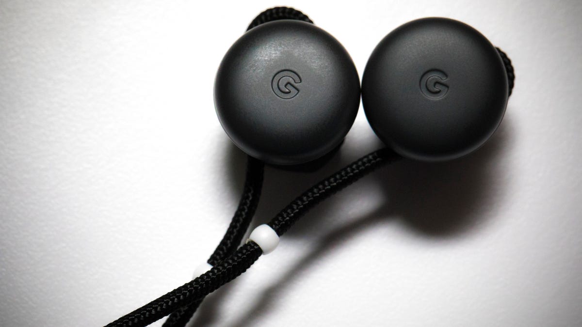 100417-google-pixel bud case