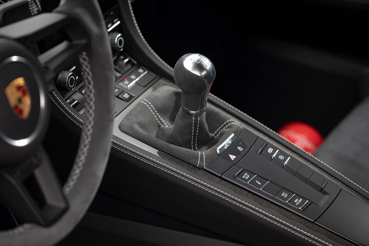 2020 Porsche 718 Cayman GT4 manual transmission